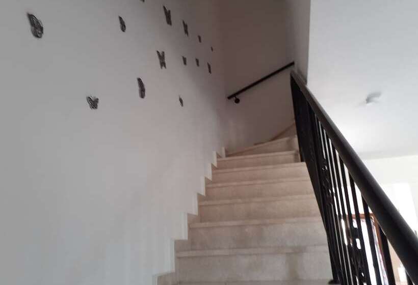 Beautiful 2 Bed House In Mandria Paphos