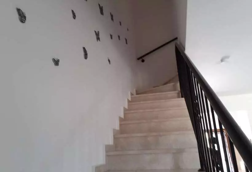 Beautiful 2 Bed House In Mandria Paphos