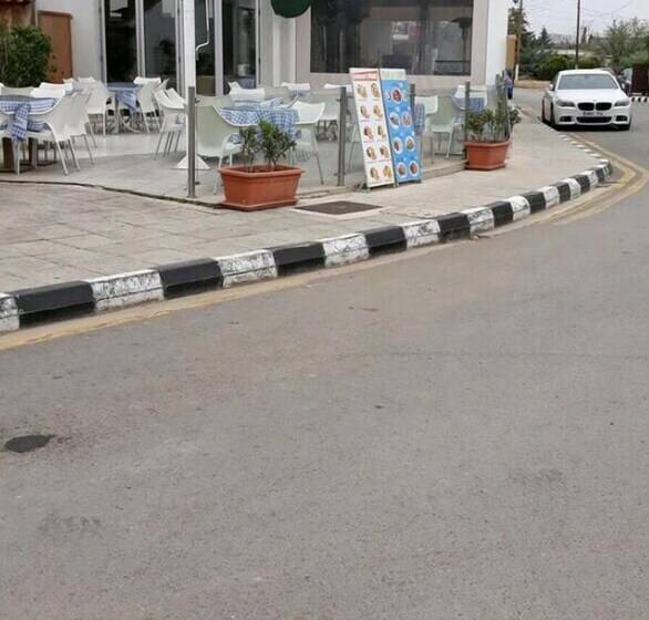 Beautiful 2 Bed House In Mandria Paphos