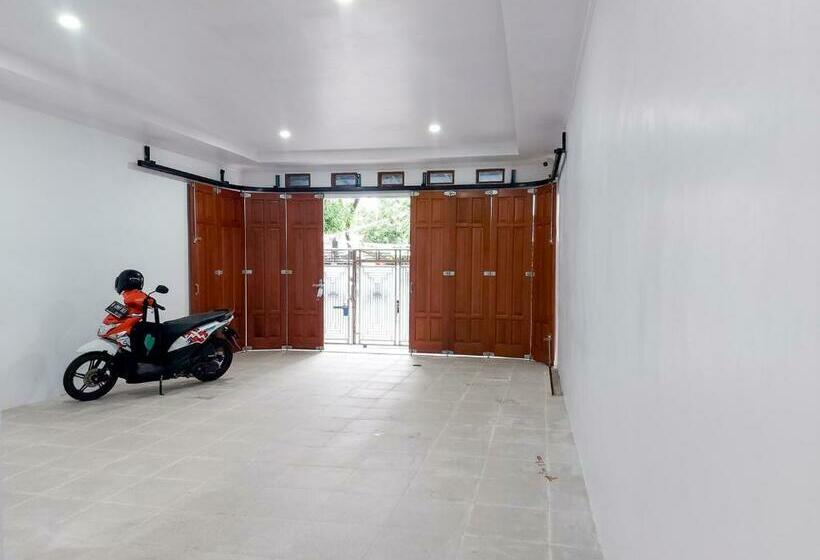 Hotel Benhill Syariah Residence 2 Mitra Reddoorz