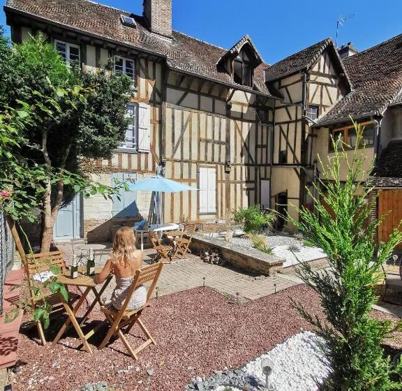 La Marmotte De La Cathédrale Calme Jardin