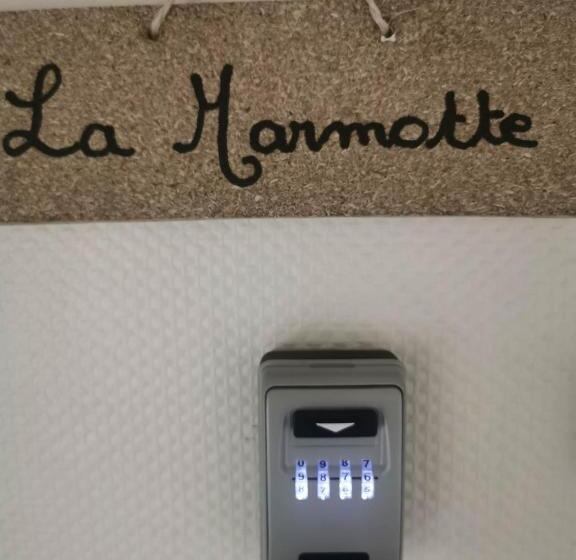 La Marmotte De La Cathédrale Calme Jardin