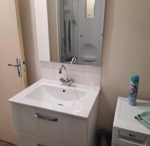 La Marmotte De La Cathédrale Calme Jardin