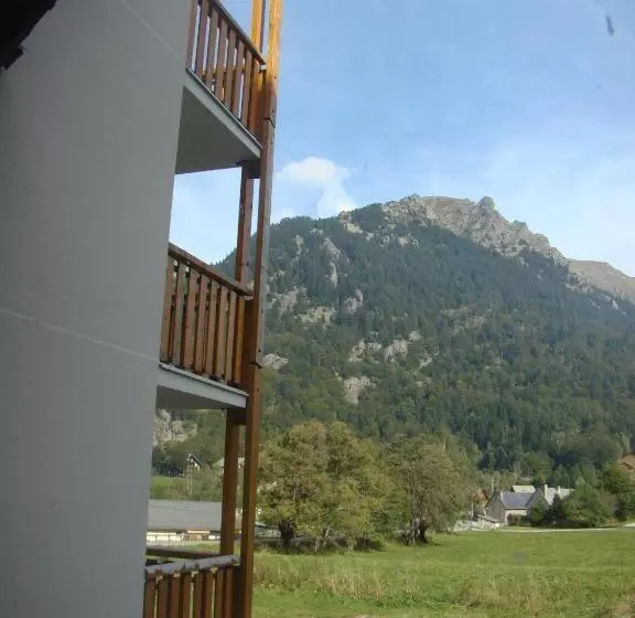 Studio Au Calme Face Aux Montagnes Dans Station De Ski