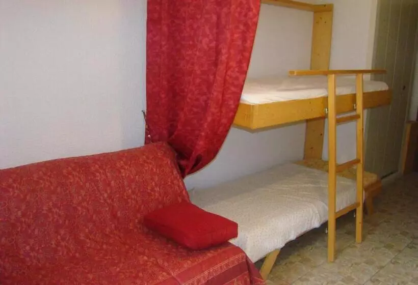 Studio Au Calme Face Aux Montagnes Dans Station De Ski