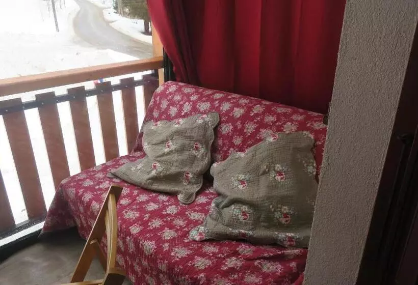 Studio Au Calme Face Aux Montagnes Dans Station De Ski