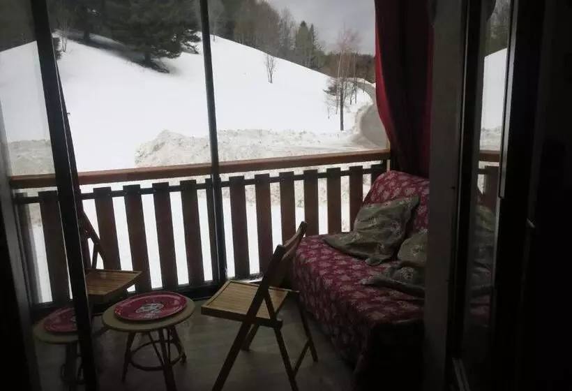 Studio Au Calme Face Aux Montagnes Dans Station De Ski