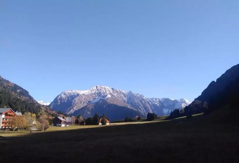 Studio Au Calme Face Aux Montagnes Dans Station De Ski