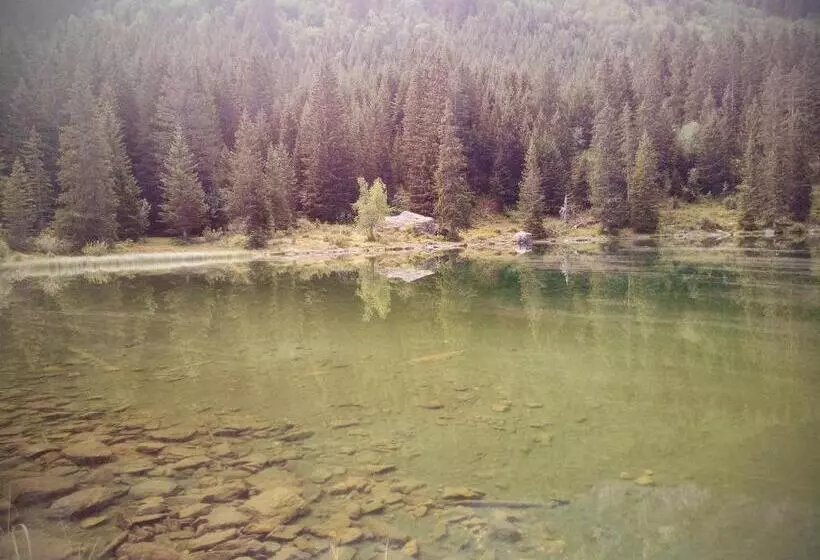 Studio Au Calme Face Aux Montagnes Dans Station De Ski