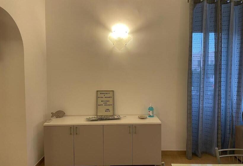 ベッドアンドブレックファースト Suite White