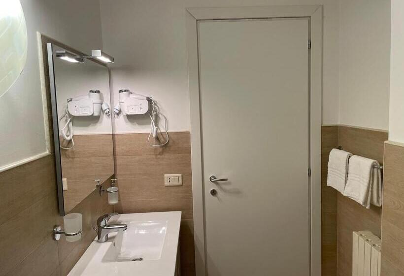 ベッドアンドブレックファースト Suite White