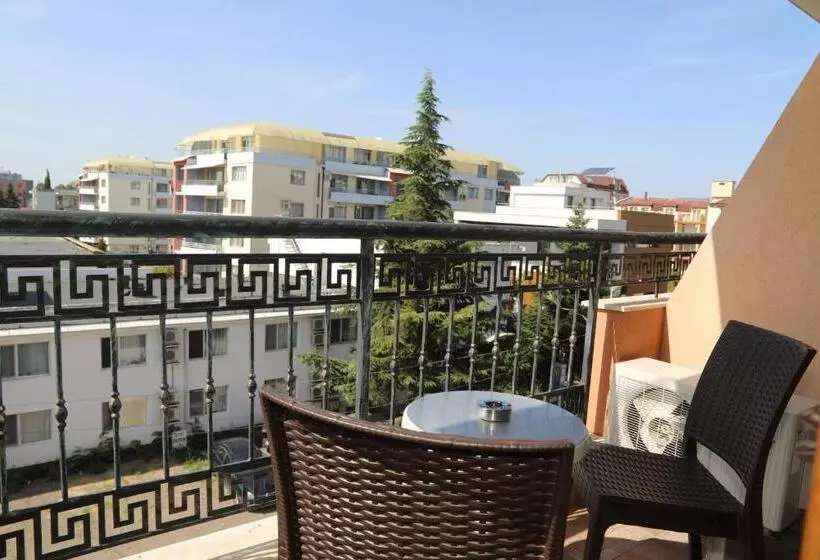 Family Hotel Deykin