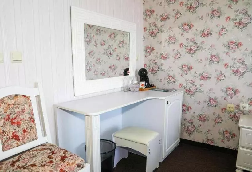 Family Hotel Deykin