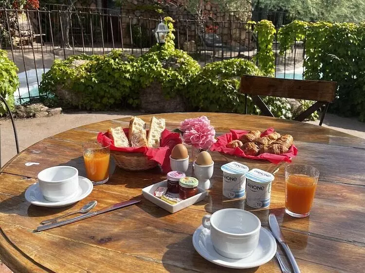 هتل Ranch Campo Palombaggia