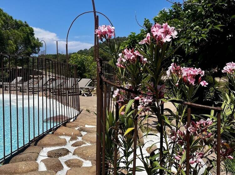 فندق Ranch Campo Palombaggia