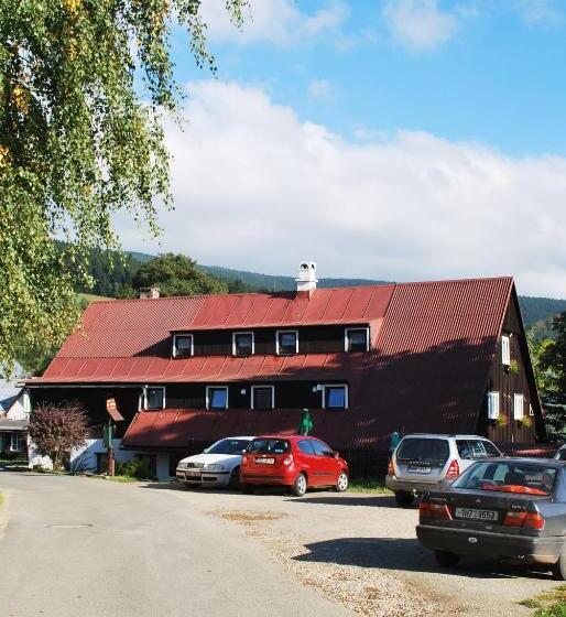 بنسيون Penzion Na Staré Cestě