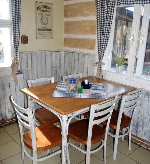 بنسيون Penzion Na Staré Cestě