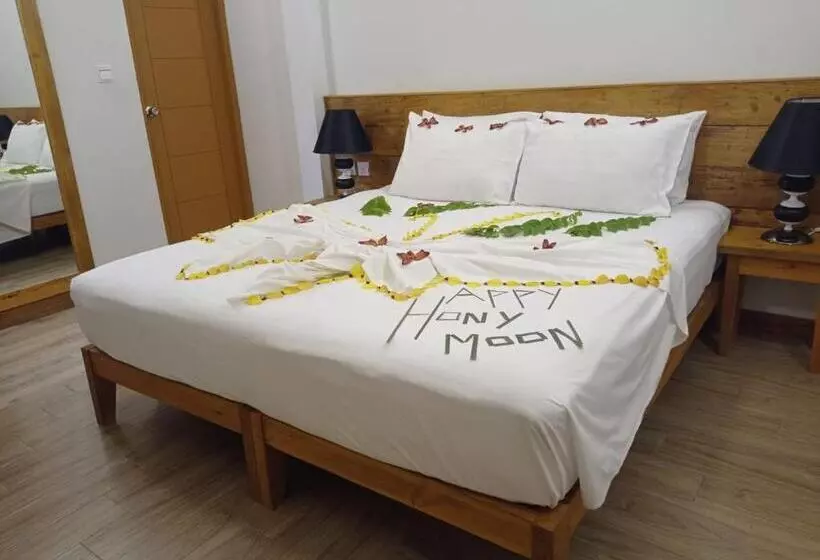 پانسیون Suffix Retreat   Stay, Dive & Explore Fuvahmulah