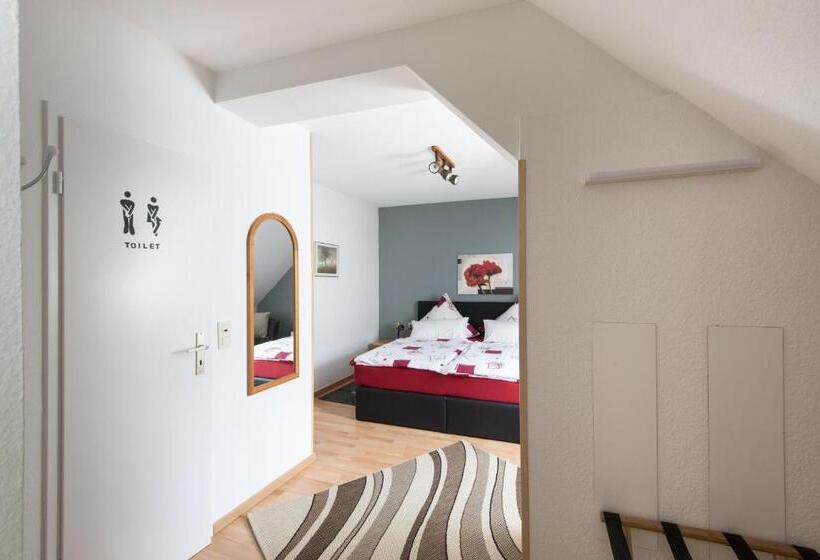 פנסיון Wein & Gästehaus Ballmann