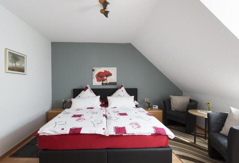 פנסיון Wein & Gästehaus Ballmann