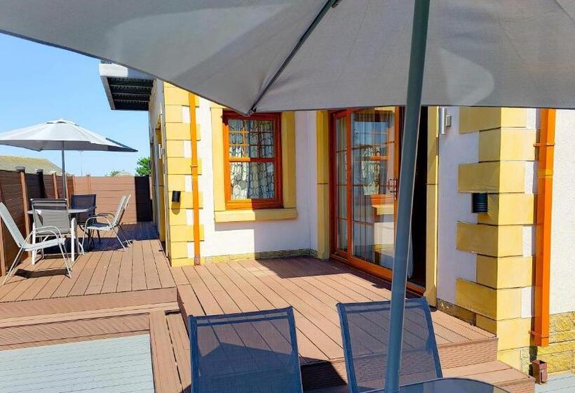 St Martin S House With Hot Tub