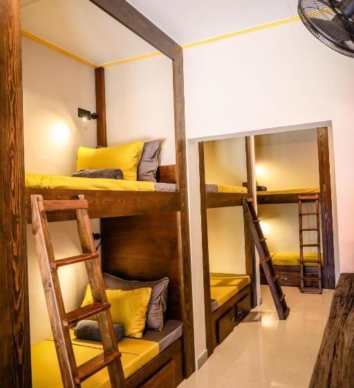 Общежитие Banana Bunks Kandy