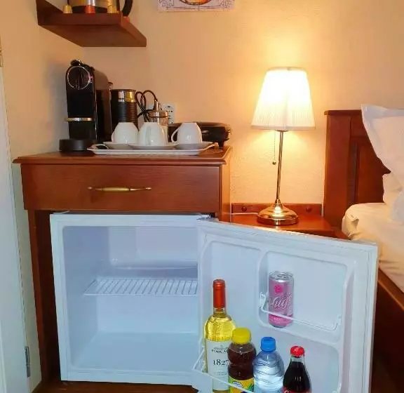 ベッドアンドブレックファースト Virág Panzió