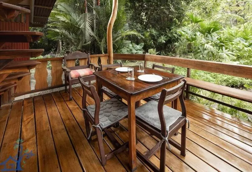 Casa Mambo Pool House