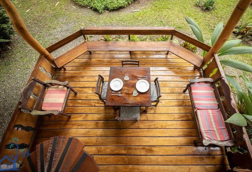 Casa Mambo Pool House