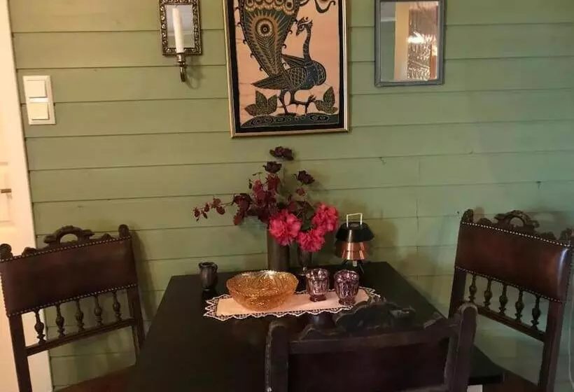 Charming Studio With Private Patio