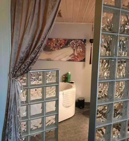 Charming Studio With Private Patio