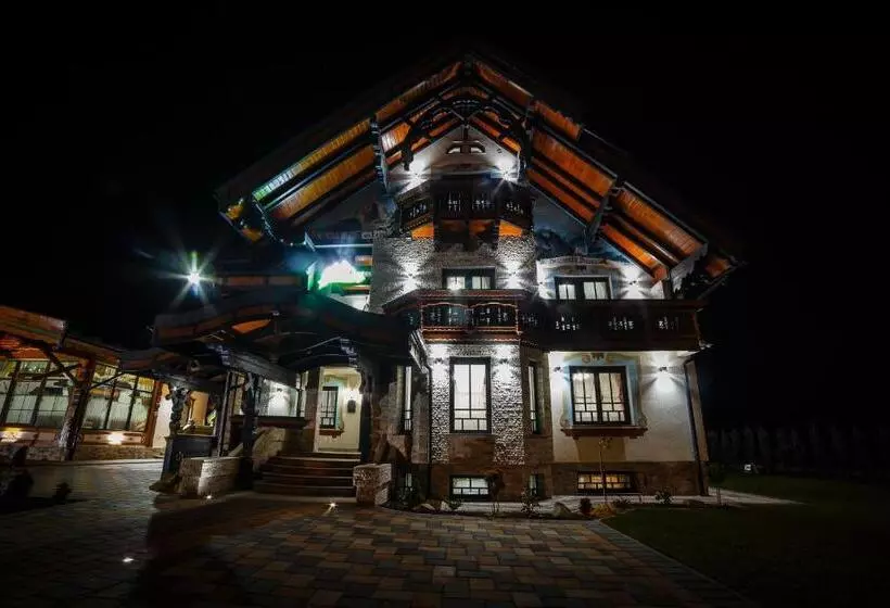 Hotelli Colț De Austria