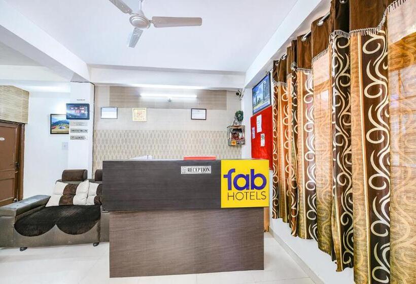 Fabhotel Ginger Grass