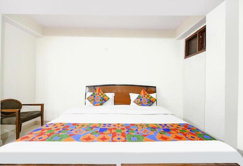 Fabhotel Ginger Grass