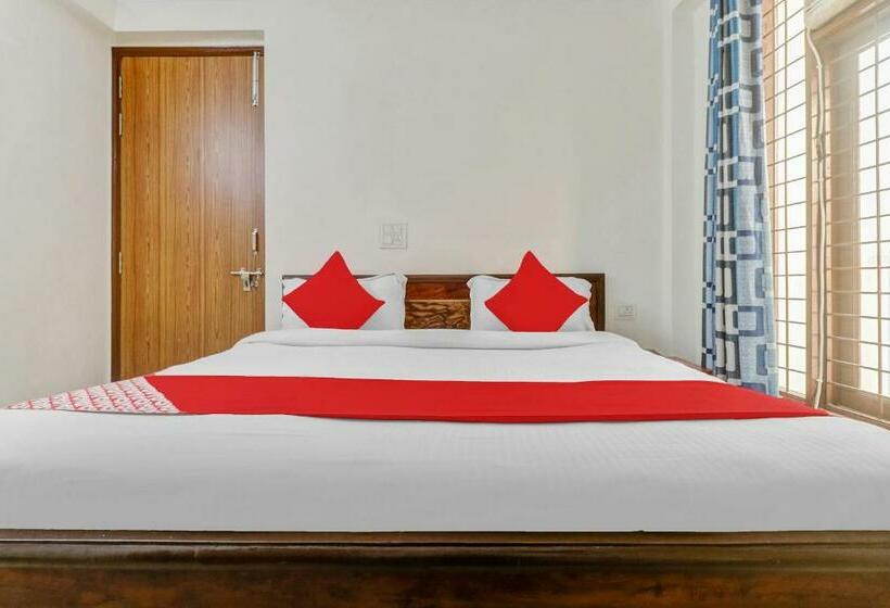 ホテル O South Plaza Near Qutab Minar Metro Station