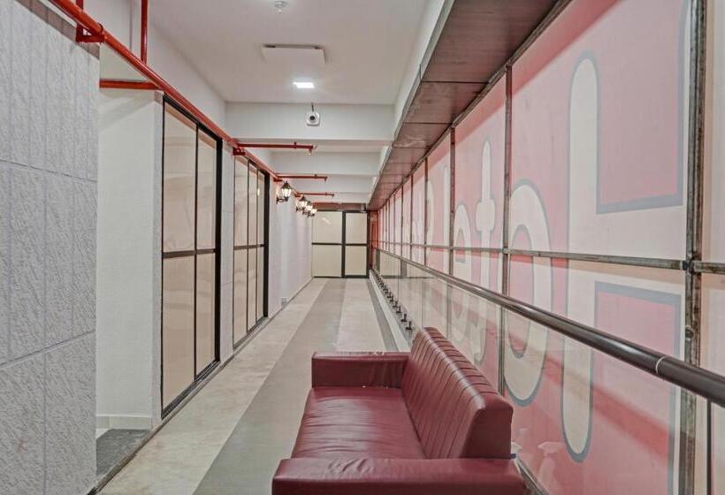 בית מלון כפרי O Stadium Plaza