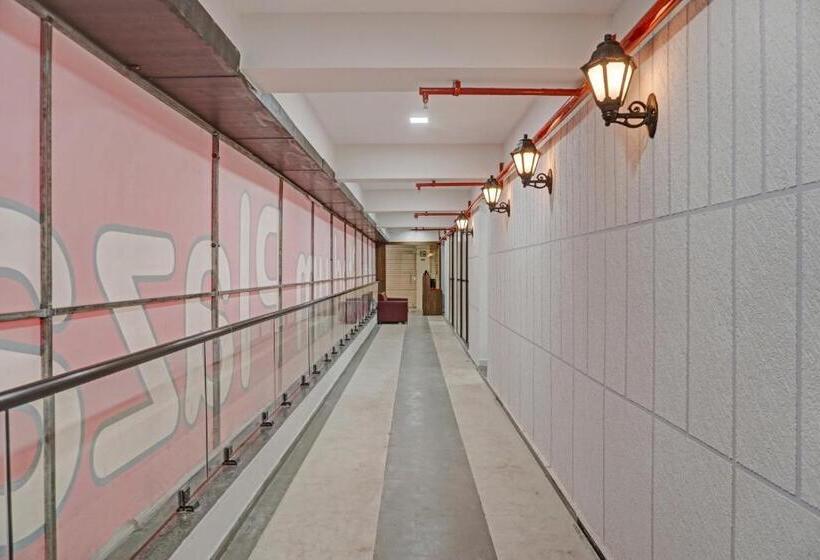 בית מלון כפרי O Stadium Plaza