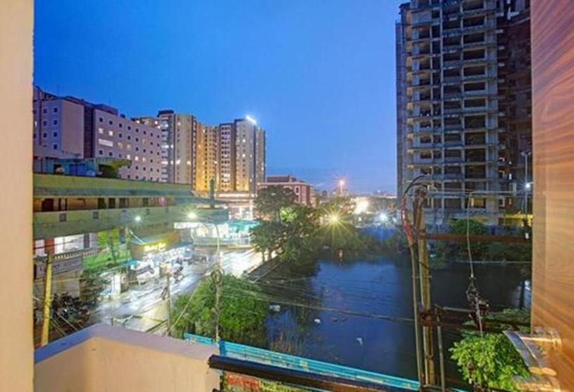 Fabhotel Luck Inn Residency