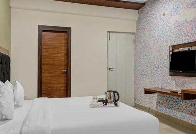 Fabhotel Luck Inn Residency