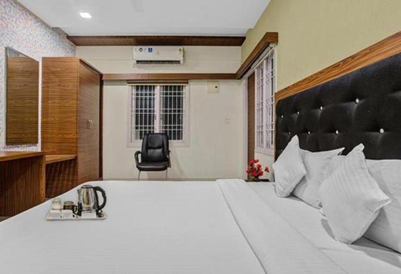 Fabhotel Luck Inn Residency