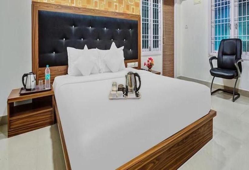 Fabhotel Luck Inn Residency