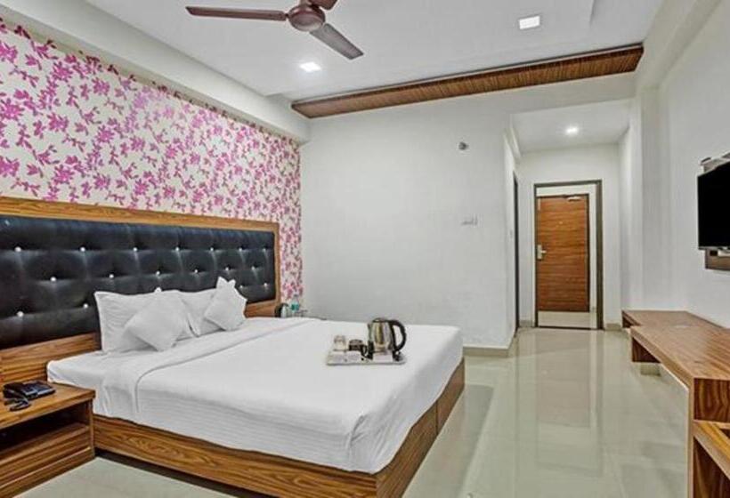 Fabhotel Luck Inn Residency