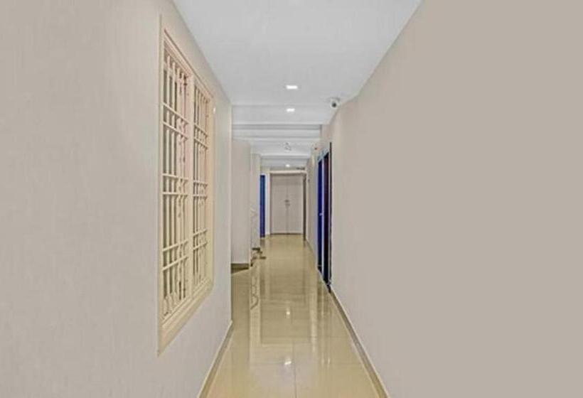 Fabhotel Luck Inn Residency