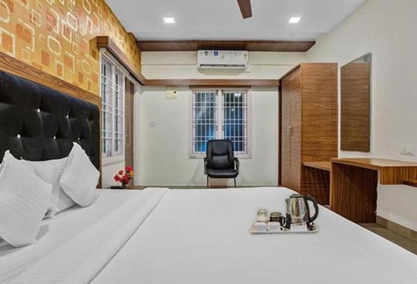 Fabhotel Luck Inn Residency