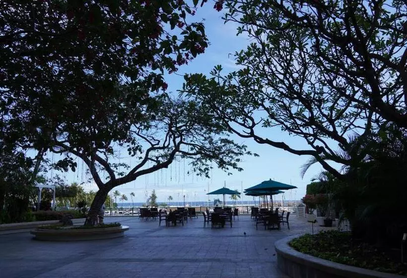 New Aloha Ilikai 1free Parking