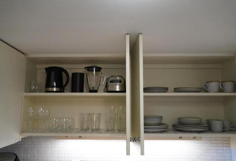 New Aloha Ilikai 1free Parking