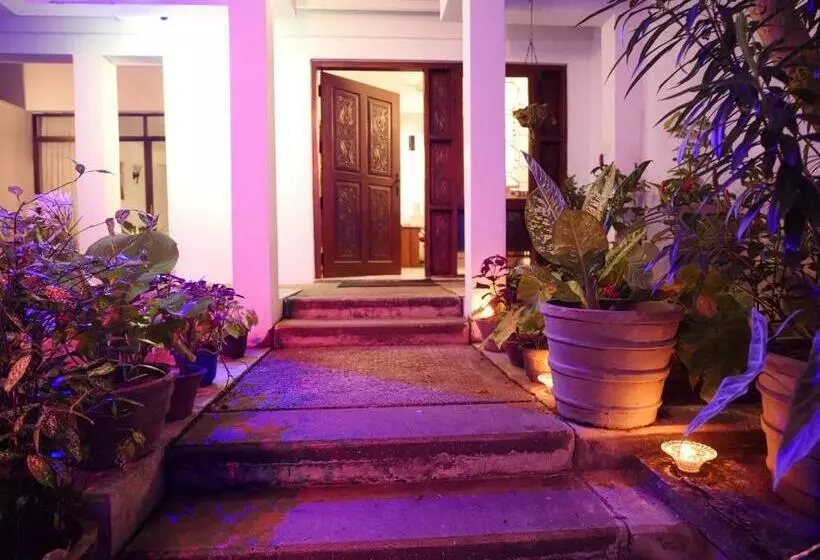 پانسیون Elegance Oasis, Colombo 3