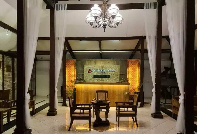 Resort Kampoeng Semar Borobudur