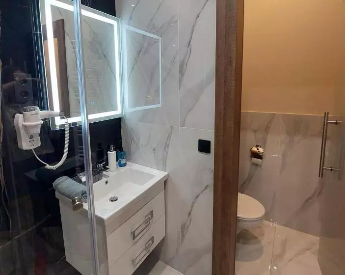 Silver Dawn Apartments