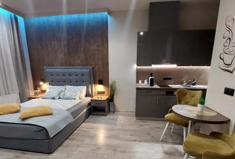 Silver Dawn Apartments